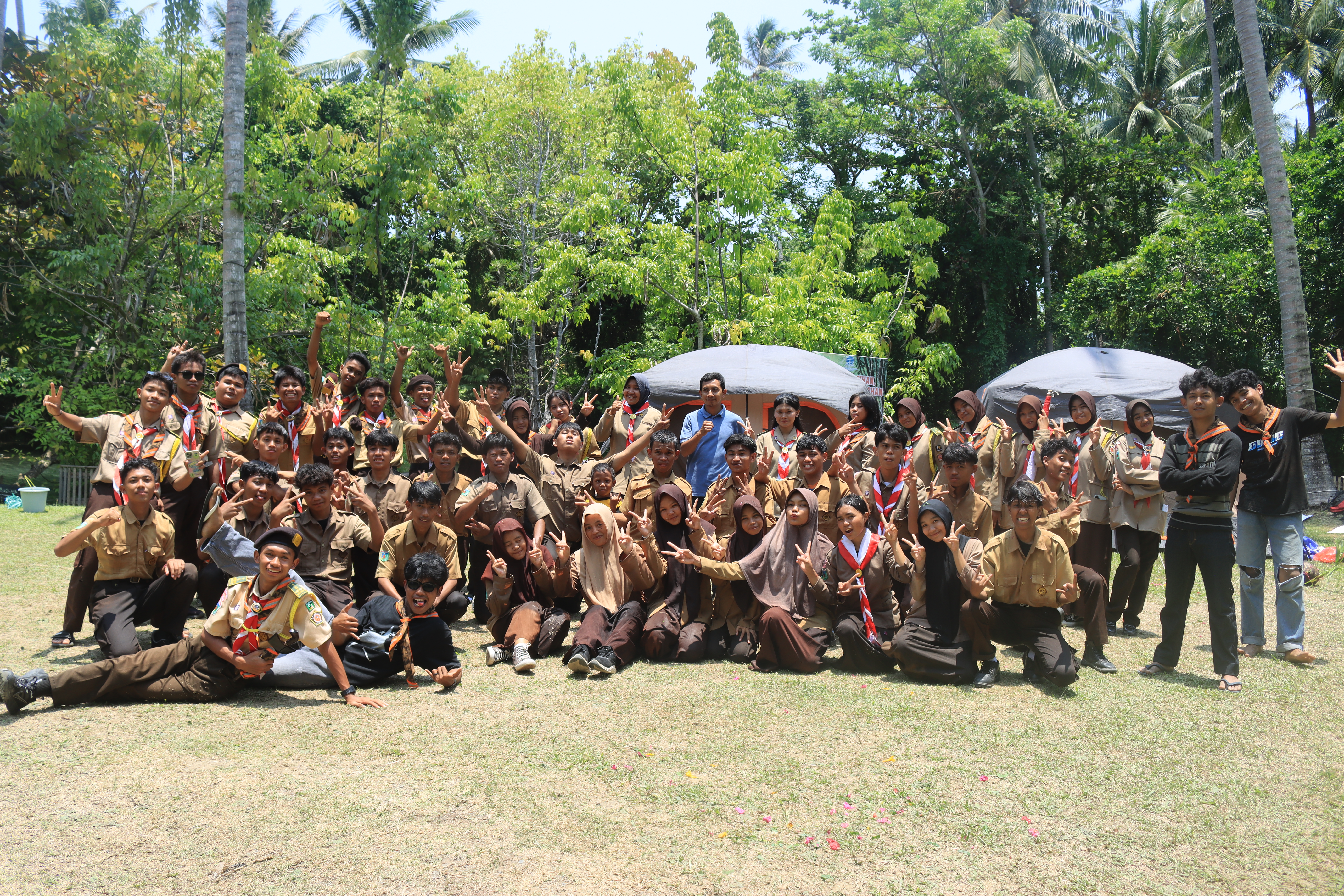 Foto Bersama setelah Penerimaan Tamu Ambalan (PTA)